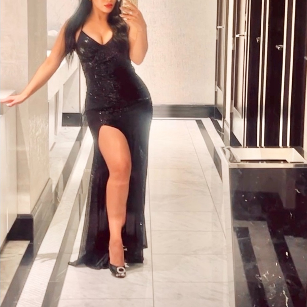 Black long dress